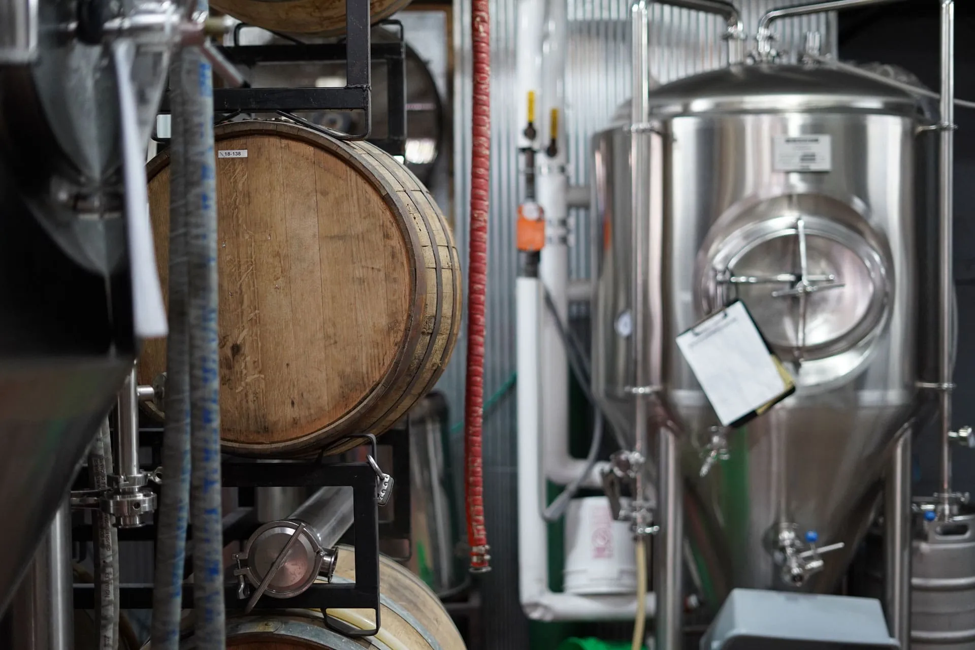 DSC02364-min burn'em brewing behind the scenes